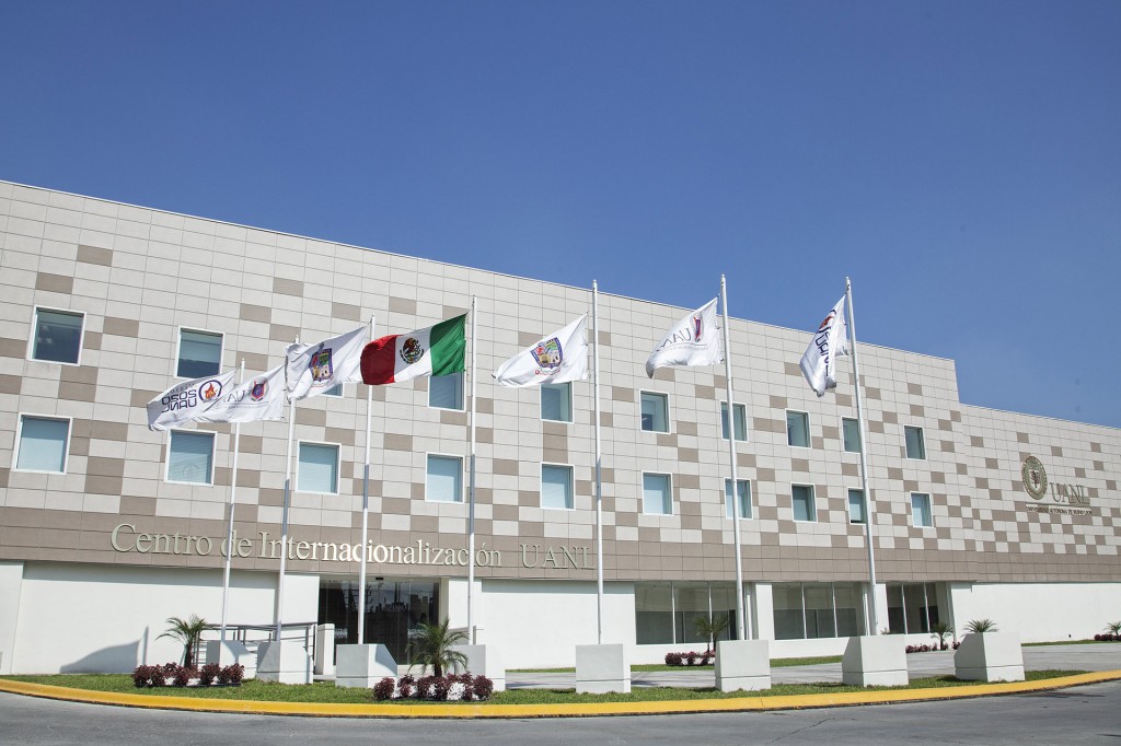 UANL_Exterior03_Web